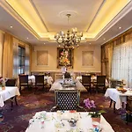 Отель Wellnesshotel Seeschloesschen - Privat- & Naturresort Зенфтенберг