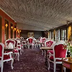 Wellnesshotel Seeschloesschen - Privat- & Naturresort Отель Зенфтенберг