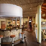 Wellnesshotel Seeschloesschen - Privat- & Naturresort Зенфтенберг