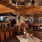 Wellnesshotel Seeschloesschen - Privat- & Naturresort Отель Зенфтенберг