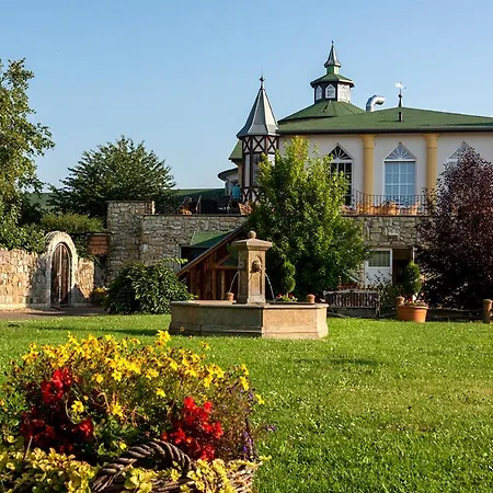 Wellnesshotel Seeschloesschen - Privat- & Naturresort 4* 센프텐베르크