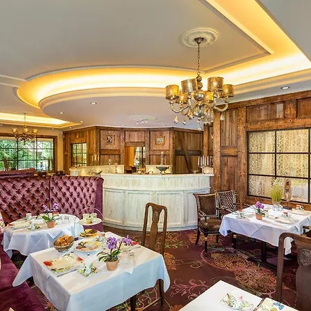 Wellnesshotel Seeschloesschen - Privat- & Naturresort 4* 센프텐베르크