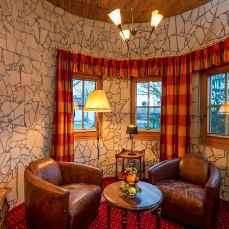 Wellnesshotel Seeschloesschen - Privat- & Naturresort Отель Зенфтенберг