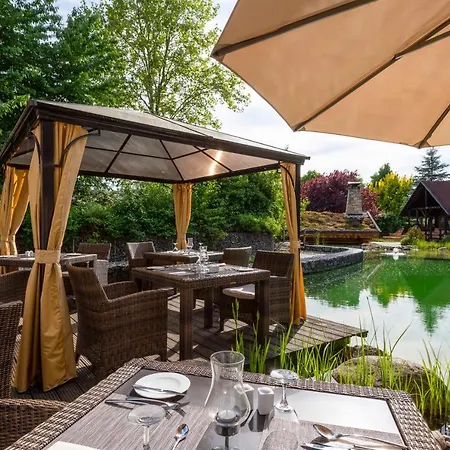 Wellnesshotel Seeschloesschen - Privat- & Naturresort 호텔 센프텐베르크