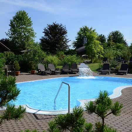 Wellnesshotel Seeschloesschen - Privat- & Naturresort فندق سنفتنبرغ