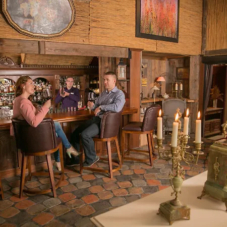 Wellnesshotel Seeschloesschen - Privat- & Naturresort Отель Зенфтенберг