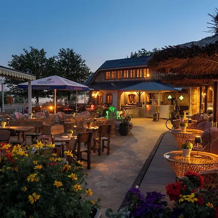 Hotel Wellnesshotel Seeschloesschen - Privat- Spa & Naturresort 4*