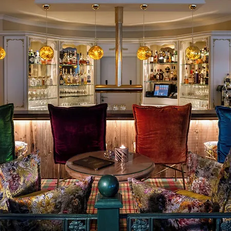 Отель Wellnesshotel Seeschloesschen - Privat- & Naturresort Зенфтенберг