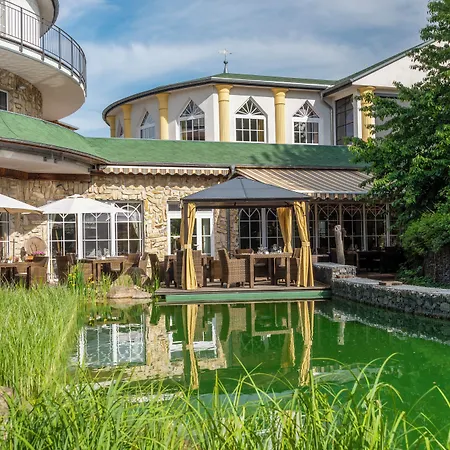 호텔 Wellnesshotel Seeschloesschen - Privat- & Naturresort