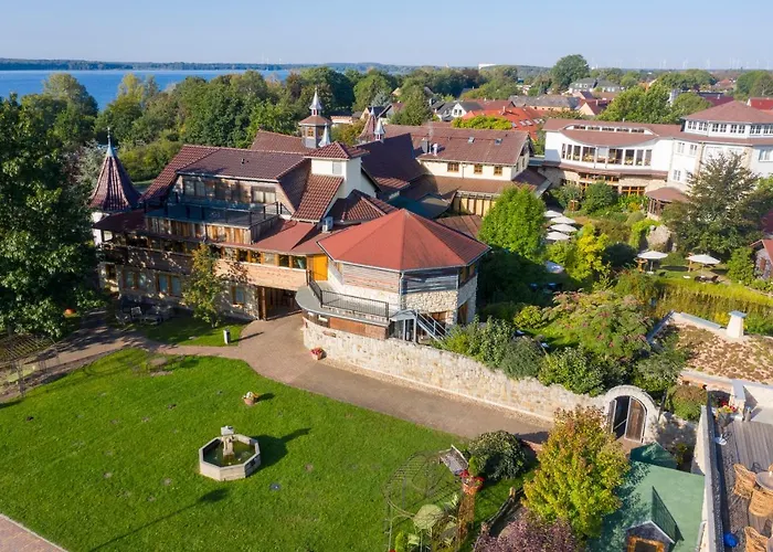 Wellnesshotel Seeschloesschen - Privat- & Naturresort فندق