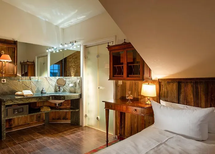 Wellnesshotel Seeschloesschen - Privat- & Naturresort فندق