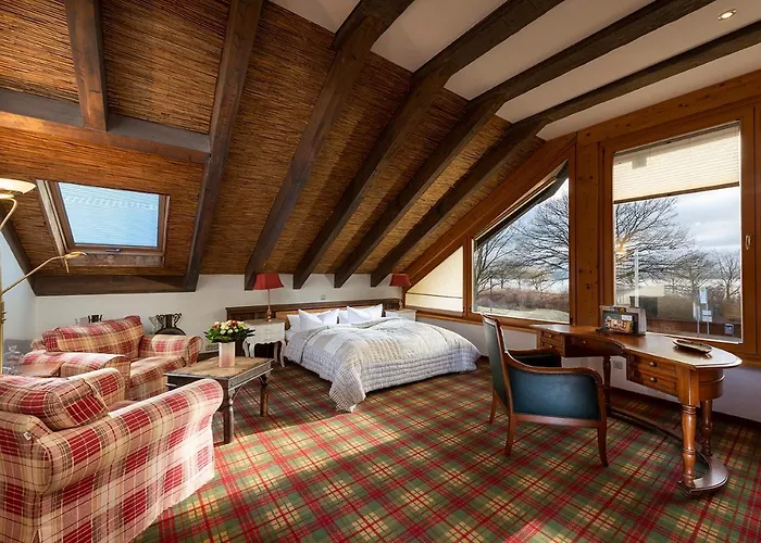 Wellnesshotel Seeschloesschen - Privat- & Naturresort Otel 4*