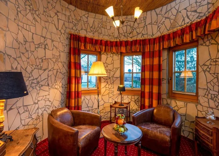 Wellnesshotel Seeschloesschen - Privat- & Naturresort Otel Senftenberg